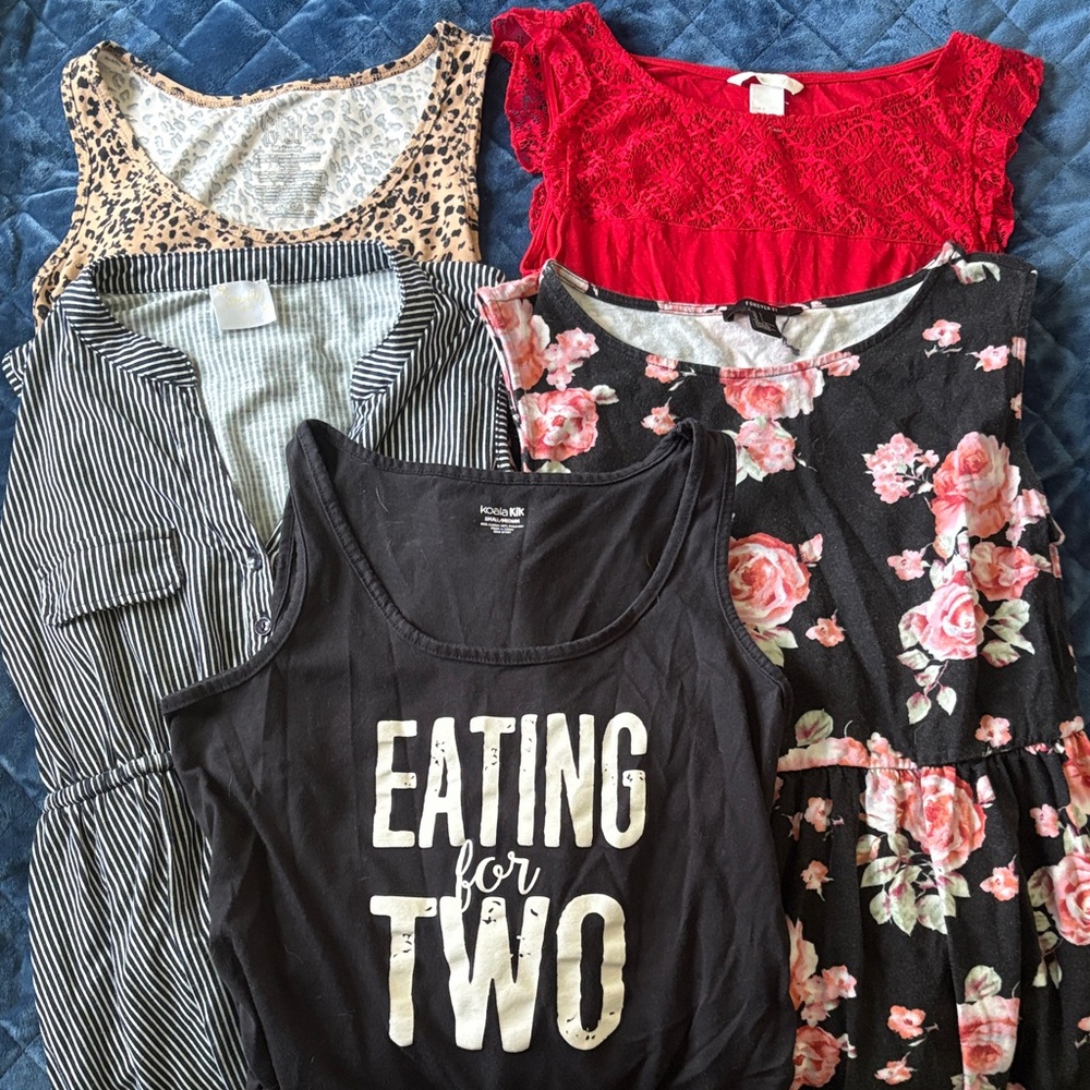 Maternity tank top lot